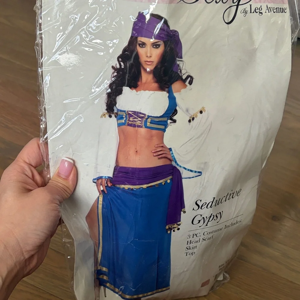 Leg Avenue Blue and Purple Seductive Gypsy Costume NWT S/M - Picture 3 of 5